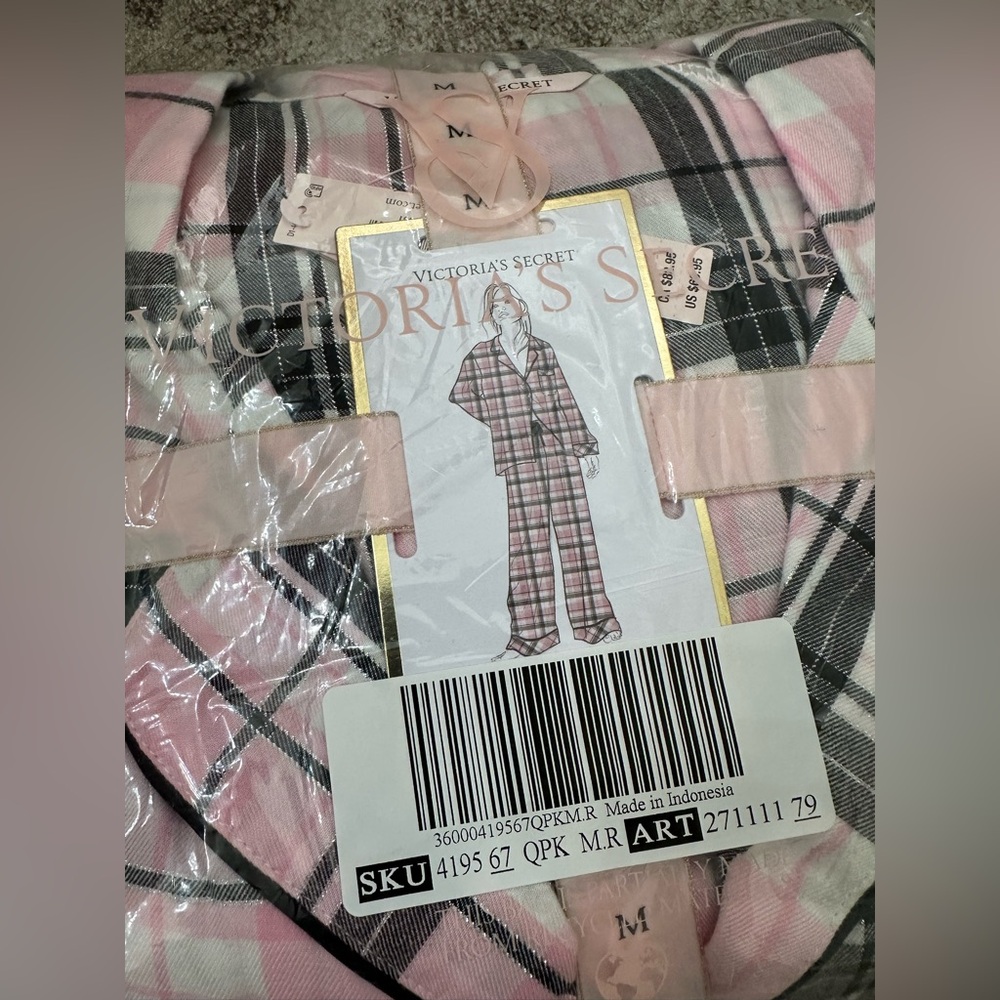 NWT Victoria's Secret Plaid Pajama Set - Pink and Black